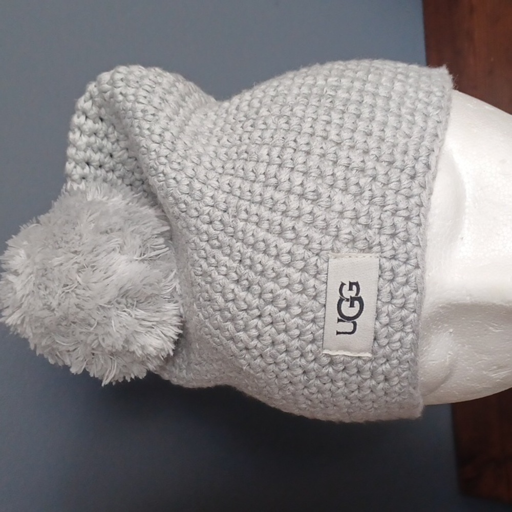 Ugg Beanie - image 5